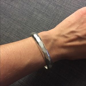 Stella & Dot Silver Essential Sculptural Bangle